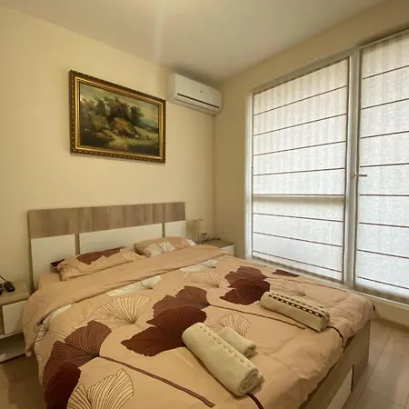 Nera Next To Paradise Mall Lozenetz Apartamento